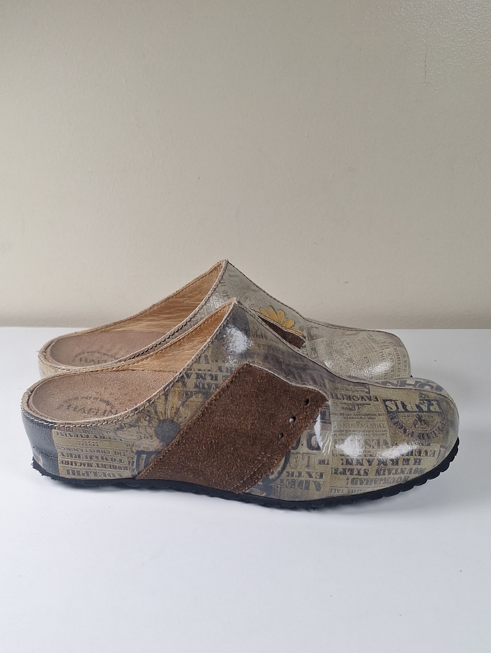 Haflinger Newspaper Print Leather Clogs Mules | EU 37